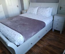 King Sleigh Bed matching lockers & chest of drawers