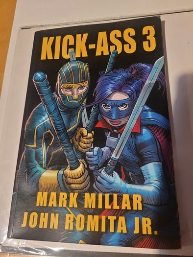Kick-ass 3 Book