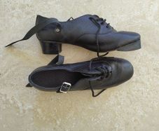 Irish dancing hard shoes, size 8 1/2