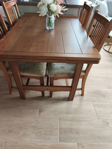 Oak table