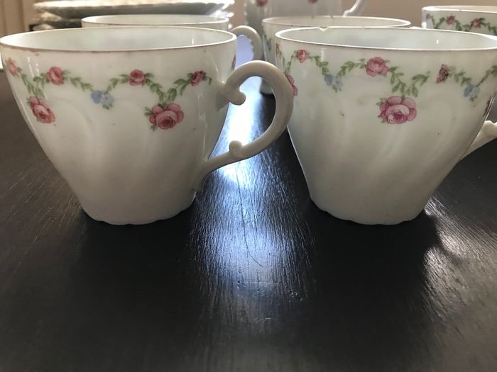 Vintage Rosebud Design
