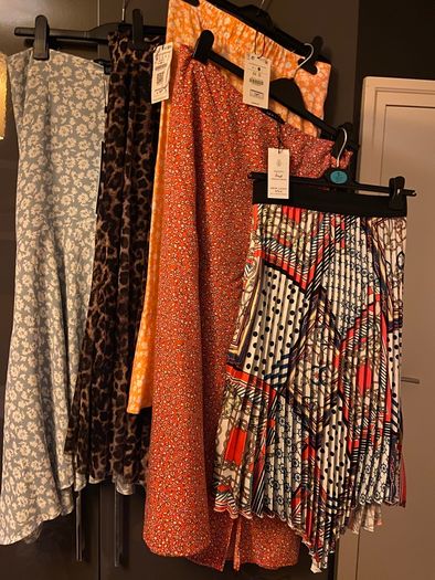 Skirts Bershka/Newlook