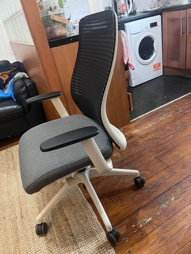Ergonomic Mesh Office Chair