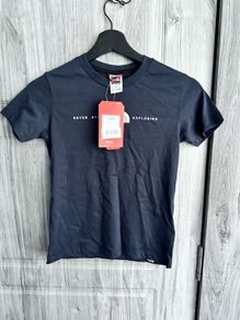 BNWT The North Face Top