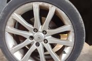 renault alloys 18's