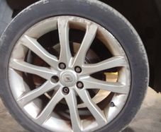 renault alloys 18's