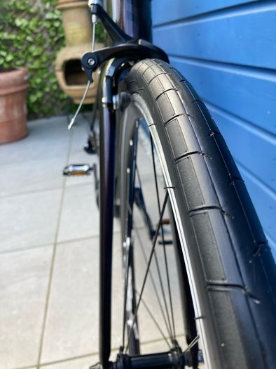 Giant Contend