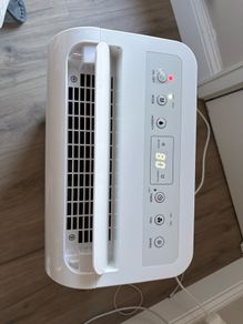 LOGIK L20DH24 Dehumidifier - White