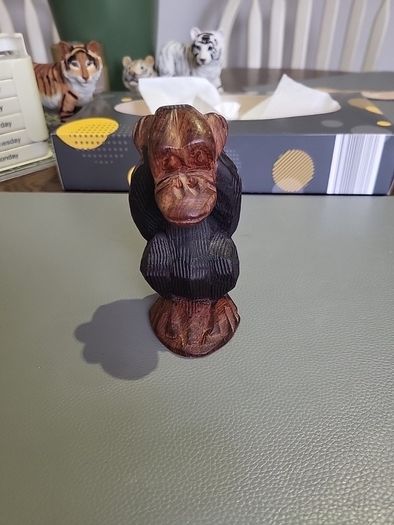Monkey carving
