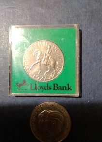 Three   Mint   Crowns