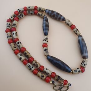 Vintage Himalayan Tibetan Eyes Agate & Whiteheart Glass Beads Necklace