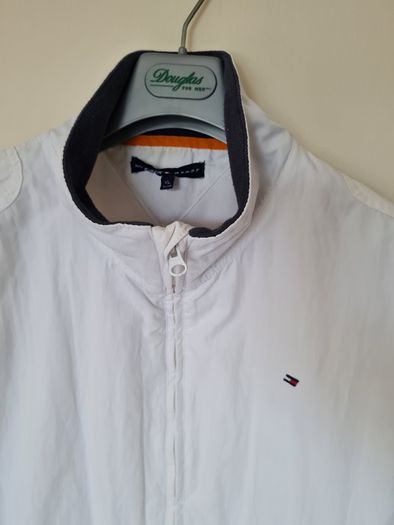 Hilfiger sport windbreaker Size xl Pit to pit 24" white nylon In excellent condition