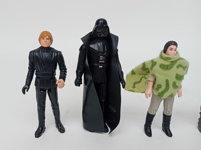 Vintage Kenner Star Wars Action Figures