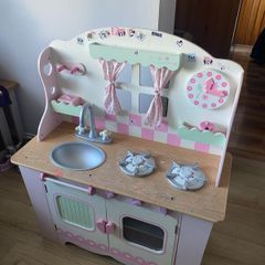 Price Reduced -Childs Kitchen Unit