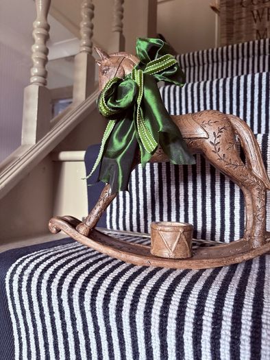 New bespoke wood effect vintage inspired rocking with candle and oversized bow