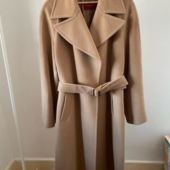 Burberry wool camel coat