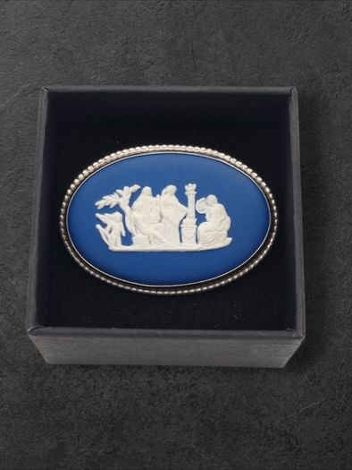 Vintage 925 Sterling Silver Wedgwood Brooch