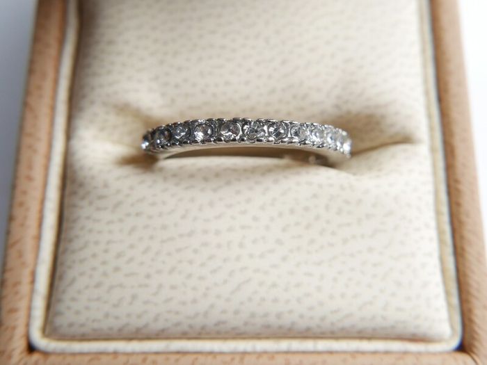 Vintage 925 Sterling Silver Eternity Ring with Clear Stones size M - 2,2g