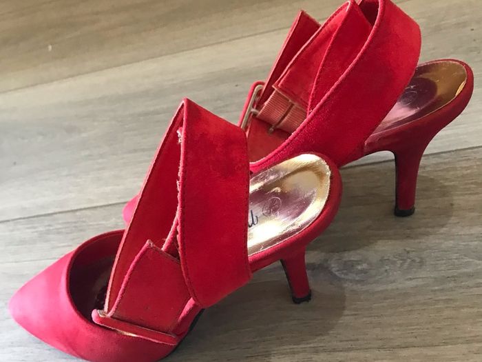 high heels ankle strapped red suede by mystify size 3