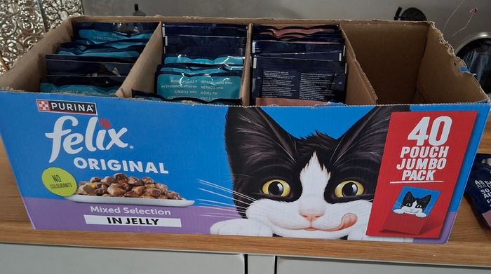 30 x Felix Original cat food pouches