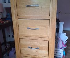 Chest of drawers