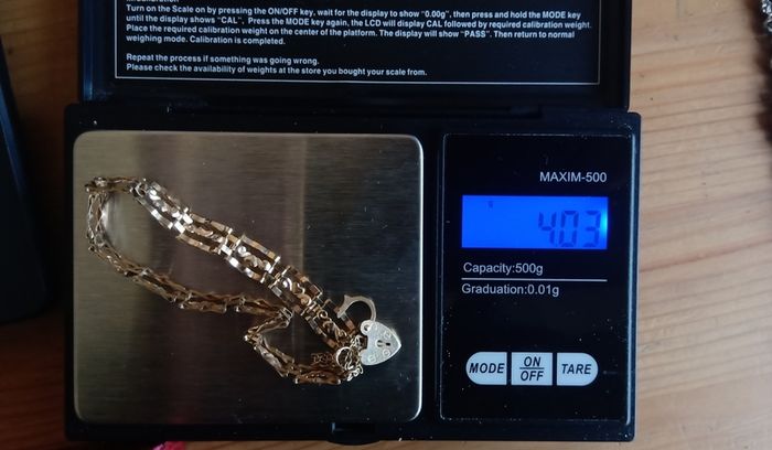 9ct gold gate-style link bracelet