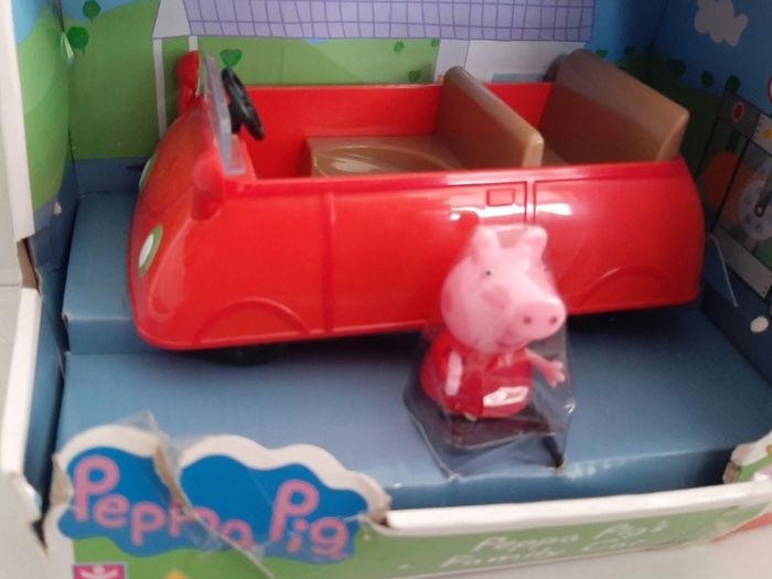Peppa pig car new in box