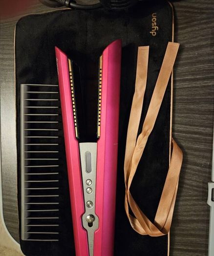 Dyson hair straightener