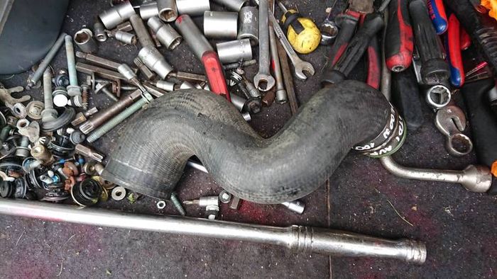 For breaking Audi a4 b6 1.9tdi S-line 6 speed manual, AVF 130HP bumpers  parts breaking,flywheel, clutch kit starter motor alternator engine etc..