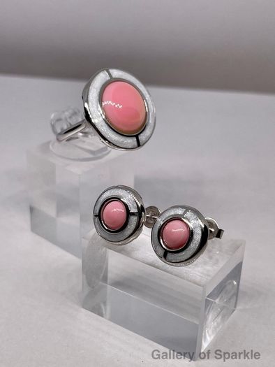 Queen Conch Shell Ring and  Stud Push Post Earring in Rhodium Overlay Sterling Silver