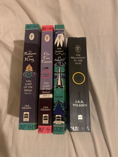 (1990's) Paperback Lord of the rings trilogy & the hobbit book lot