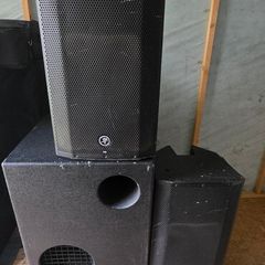 Mackie Thump Speakers and 18" Sub Package Deal
