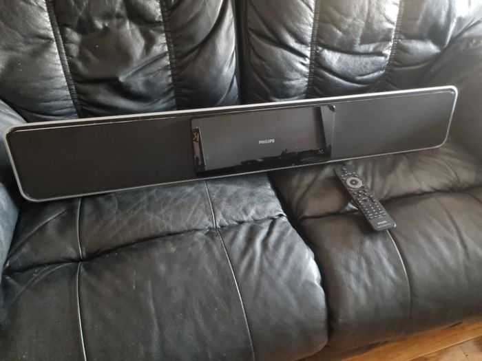 Soundbar DVD/CD Player