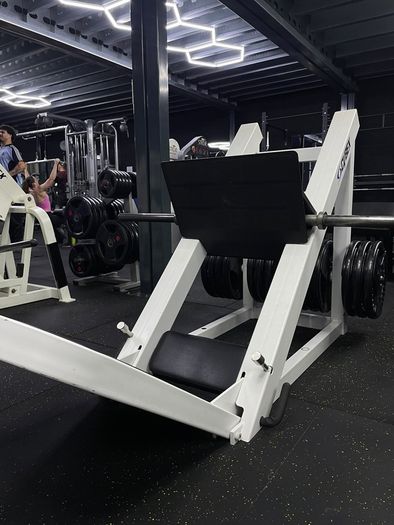 Cybex Gen 1 - 45 Degree Leg press (REFURBISHED)