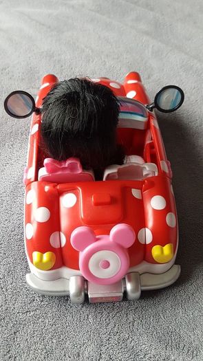 I Love Minnie Picnic Car
