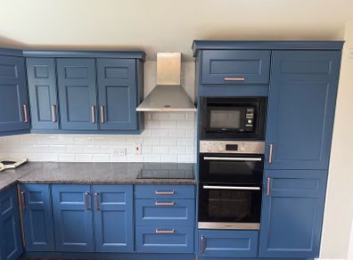 Kitchen units 75% of kitchen sold