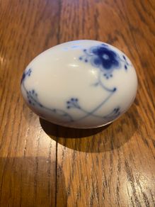 Reduced B&G Danish Porcelain egg number 691 collectors item