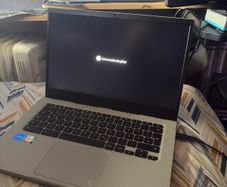 Acer Chromebook Plus / 12th Gen i5-1235U / 8GB RAM