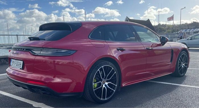 Porsche Panamera 4S E-Hybrid Sport Tourismo