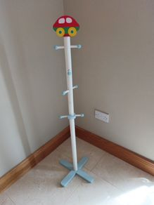 Children's coat hanger