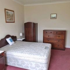 Bed - Base, Mattress & Headboard - 4'6"