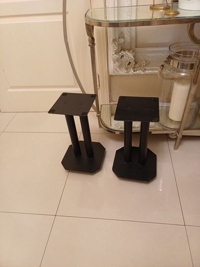 A pair of sturdy Speaker Stand