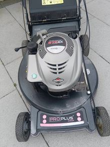 Pro Plus self drive lawnmower with Briggs and stratton engine 675 series 190 cc and 23 inch aluminium body cut in excellent working condition with full service.