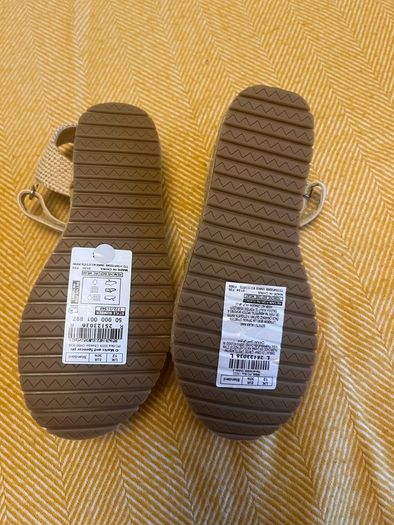 Girls Sandals (BNWT)