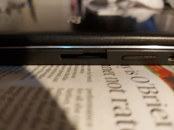 Acer Aspire R14, in excellent cosmetic condition, for parts or repair, No SSD or RAM, everything else is good