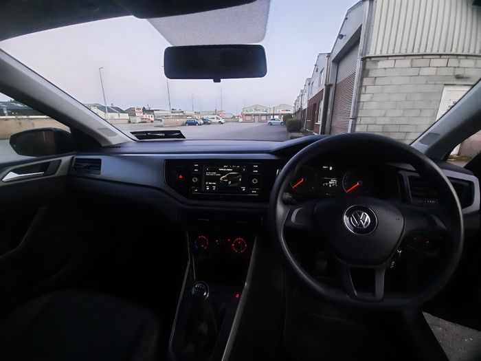 NCT 07/2028 - 182 Volkswagen Polo Trendline 1.0L