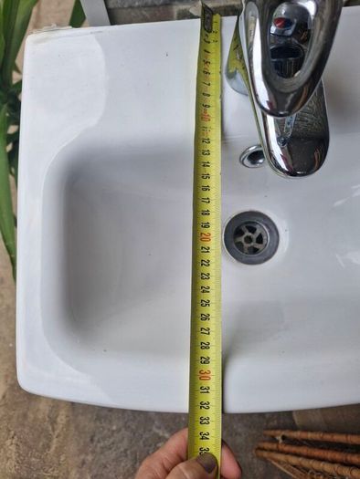 bathroom vanity unit and sink