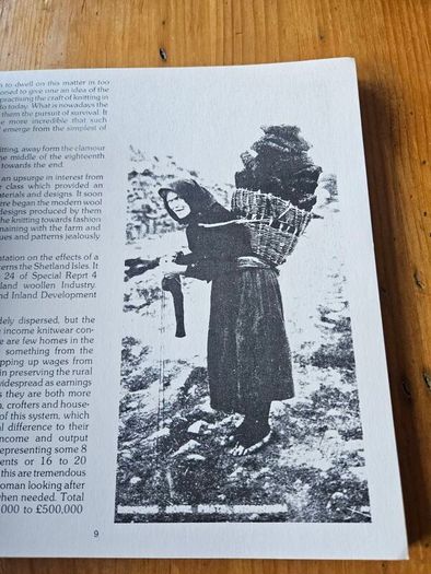Traditional Knitting Of The British Isles.  Fisher-gansey Patterns Of Scotland And The Scottish Fleet. By Michael R. R. Pearson. Rare First Edition Paperback In Good Condition. See Photos For Same.