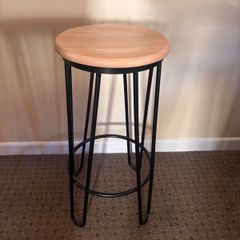 8 High Stools