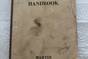 Pitman's Motorists' Library. Hillman minx handbook. 1956. A piece of motoring history.